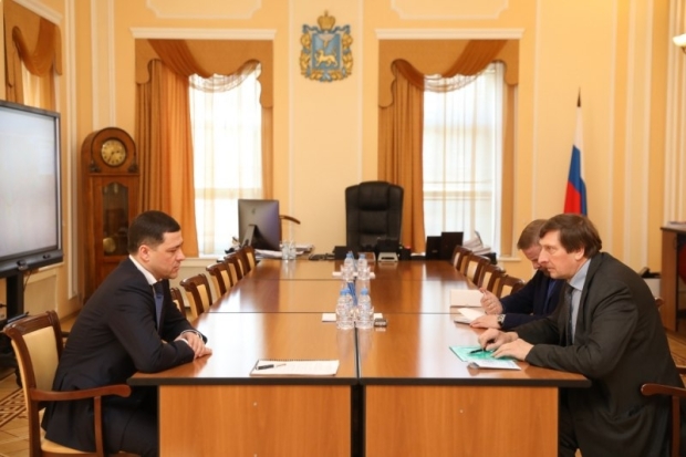 Вопросы развития Великих Лук обсудил врио губернатора Псковской области с Николаем Козловским - 2018-04-24 08:31:00 - 1