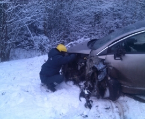 Легковушка попала в ДТП в деревне Купково Гдовского района - 2016-12-03 20:26:00 - 1