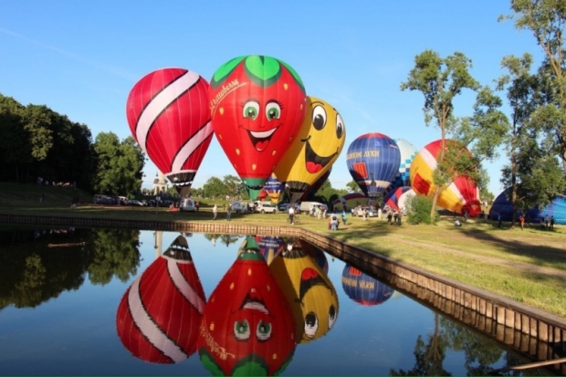 Самый зрелищный этап состязаний воздухоплавателей сегодня ждет великолучан на Ловати - 2018-06-11 12:33:00 - 1