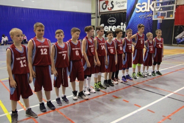 Смотри онлайн ФИНАЛ Международного турнира по мини-баскетболу «SMALL STARS»! - 2018-05-27 08:00:00 - 1