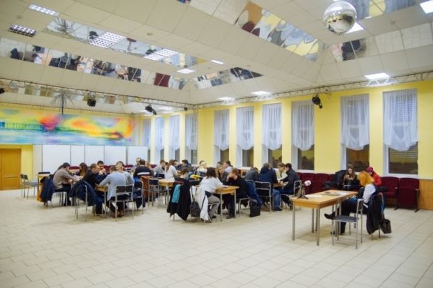 В Великих Луках прошел очередной этап «Что? Где? Когда?» (ФОТО) - 2017-04-19 09:17:00 - 1