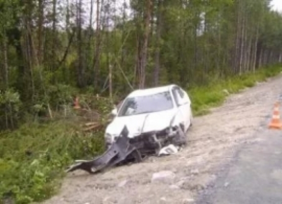 Легковой автомобиль попал в ДТП на автодороге Псков – Купровщина - 2017-07-23 18:28:00 - 1