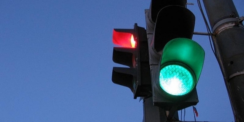 На перекрестке улиц Гастелло и Ботвина в Великих Луках не будет работать светофор - 2016-12-02 07:52:00 - 1