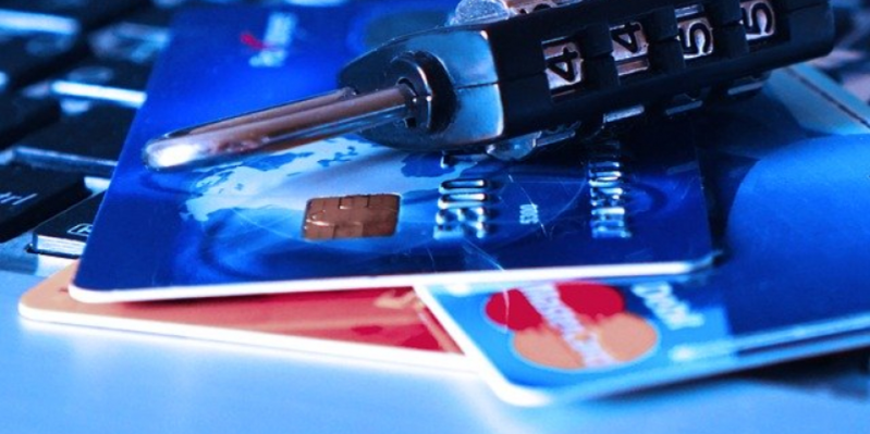 Незнакомцы обокрали жителей Пскова и Великих Лук - 2021-01-13 10:43:00 - 1