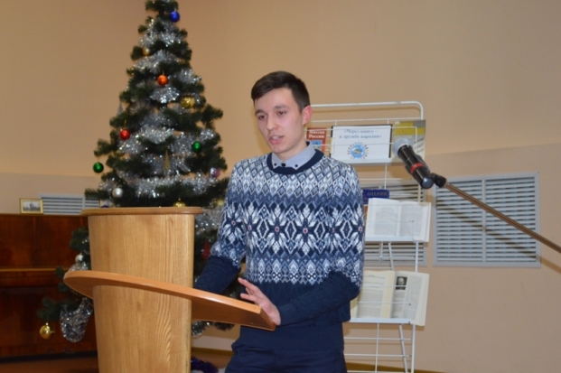 Великолукская библиотека провела открытую трибуну «Многообразие национальных культур - достояние народов России» - 2017-12-22 10:43:00 - 1