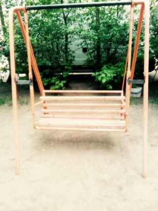 ФОТОфакт: Великие Луки – город, лишенный качелей - 2018-05-25 18:22:00 - 1