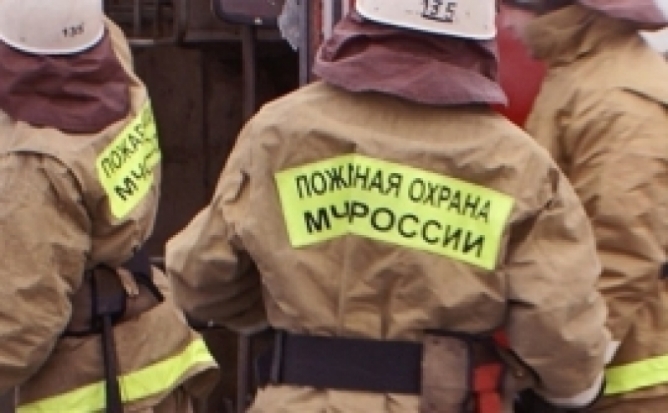Четыре пожарных расчета выезжали на возгорание в квартире на улице Юбилейной в Пскове - 2017-07-29 00:30:00 - 1