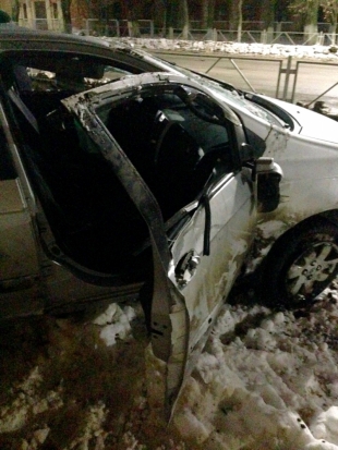 Начинающий автомобилист в Великих Луках опрокинул «Хендай» и отправился в больницу с пассажирками (ФОТО) - 2016-11-18 00:43:00 - 1