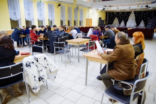 В Великих Луках состоялась очередная игра «Что? Где? Кода?» среди студенческих команд (ФОТО) - 2016-12-19 17:14:00 - 1