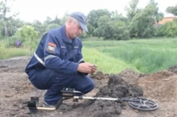 Великолукские саперы выезжали на разминирование в Невельский район - 2017-09-02 14:32:00 - 1