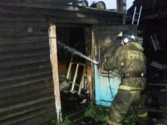 На улице Автомобилистов в Печорах сгорела баня - 2016-10-01 20:22:00 - 1