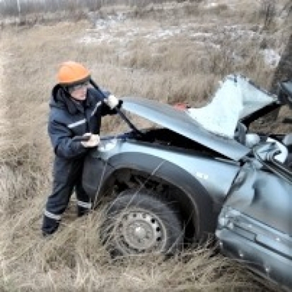 Две легковушки столкнулись на автодороге Псков – Печки - 2016-12-31 19:27:00 - 1
