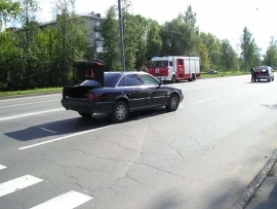 Пешехода на Рижском проспекте в Пскове сбил легковой автомобиль - 2017-05-11 20:01:00 - 1