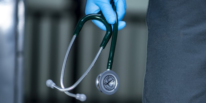 Студенты Великолукского медицинского колледжа помогают медикам в борьбе с COVID - 2020-12-29 12:43:00 - 1