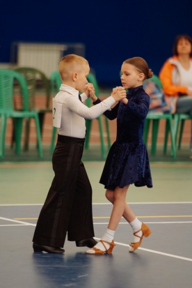 Турнир по спортивным бальным танцам в Великих Луках (ФОТО) - 2018-04-16 10:57:00 - 1