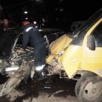 Автобус попал в ДТП на 443-м километре трассы Санкт-Петербург – Невель - 2016-10-09 12:13:00 - 1