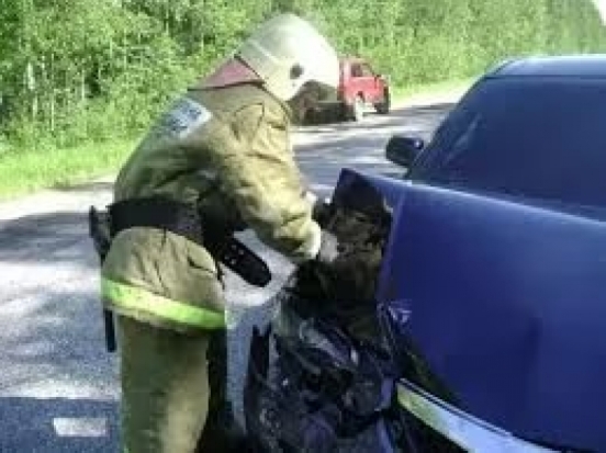 Легковушка попала в ДТП на 347-м километре трассы Санкт-Петербург – Невель - 2017-08-30 18:01:00 - 1