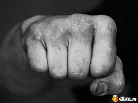 Пьяный житель Тульской области избил фельдшера, приехавшую к его пожилой соседке - 2017-10-02 14:26:00 - 1