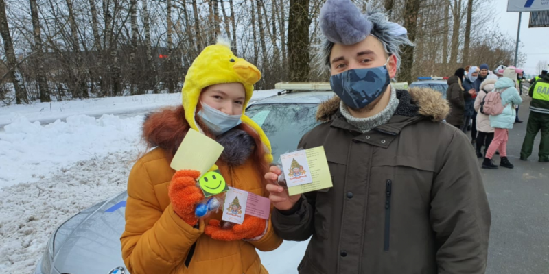 Рождественскую акцию провели сотрудники ГАИ в Пскове - 2021-01-07 15:00:00 - 1