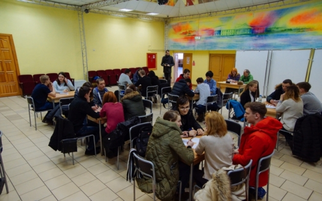 ФОТО: очередной этап студеческого «Что? Где? Когда?» - 2018-03-28 10:46:00 - 1