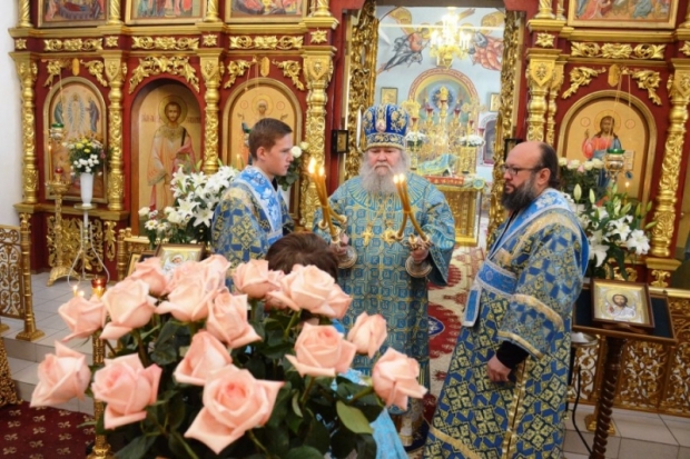 В неделю пред Воздвижением епископ Великолукский и Невельский Сергий возглавил литургию в Вознесенском соборе города Великие Луки - 2017-09-25 21:38:00 - 1