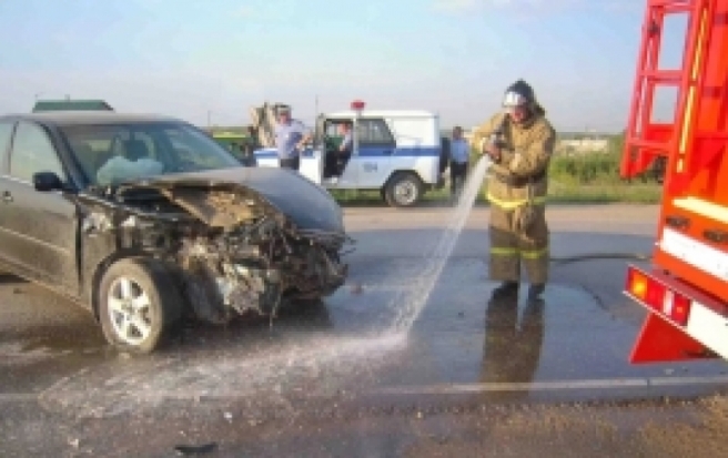 Столкновение сразу трех автомобилей произошло на 439-м километре трассы Москва – Рига - 2017-06-16 19:13:00 - 1