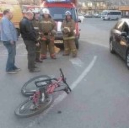 Велосипедист попал под колеса автомобиля на 2-м километре трассы Остров – Новоржев - 2016-10-14 20:56:00 - 1