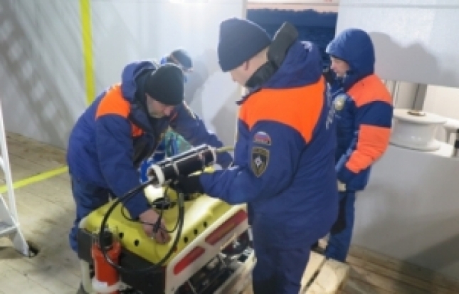 Поиски пропавшего у острова Шпицберген российского вертолета Ми-8 продолжаются - 2017-10-30 08:46:00 - 1