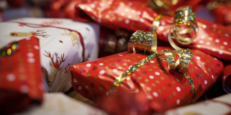 Полицейские поздравили юных великолучан с наступающими праздниками - 2020-12-28 13:12:00 - 1