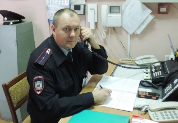 Полицейский спас 89-летнего рыбака - 2016-11-18 08:47:00 - 1