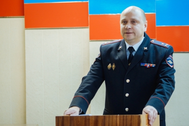 Звания, медали, грамоты и благодарности вручили великолукским полицейским в их профессиональный праздник (ФОТО) - 2016-11-10 11:52:00 - 1
