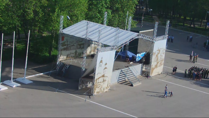 Смотри репетицию завтрашнего парада в Великих Луках ОНЛАЙН - 2018-05-08 17:58:00 - 1