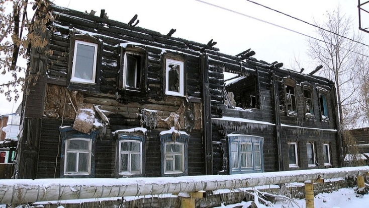 Полицейские спасли людей, заблокированных в горящем доме - 2016-10-31 13:43:00 - 1
