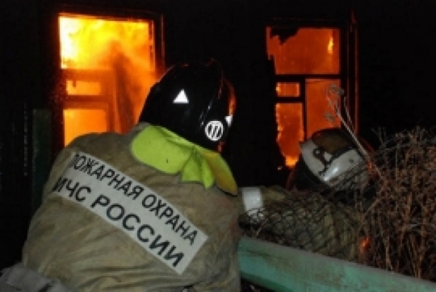 Пять огнеборцев тушили возгорание дачи в Палкинском районе - 2017-05-28 08:18:00 - 1
