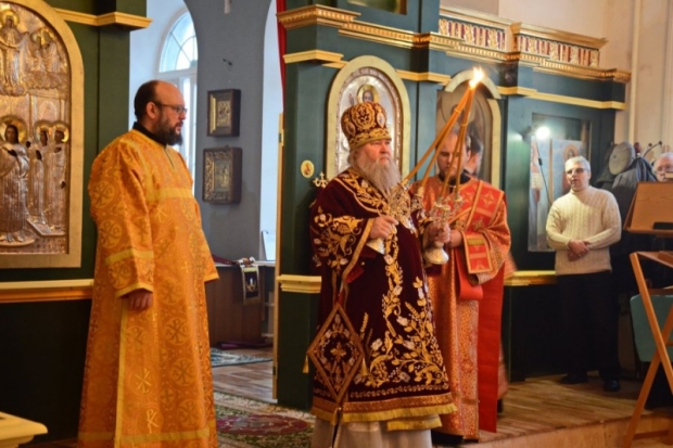 В день памяти святой великомученицы Екатерины епископ Сергий (Булатников) возглавил Литургию в домовом храме Епархиального управления - 2016-12-08 14:44:00 - 1
