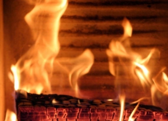 В Порхове в жилом доме причиной пожара снова стала печь - 2016-12-14 07:13:00 - 1