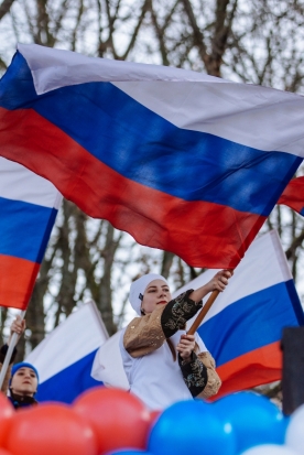 В Великих Луках прошел праздничный концерт, посвященный воссоединению Крыма с Россией (ФОТО) - 2017-03-20 09:17:00 - 1