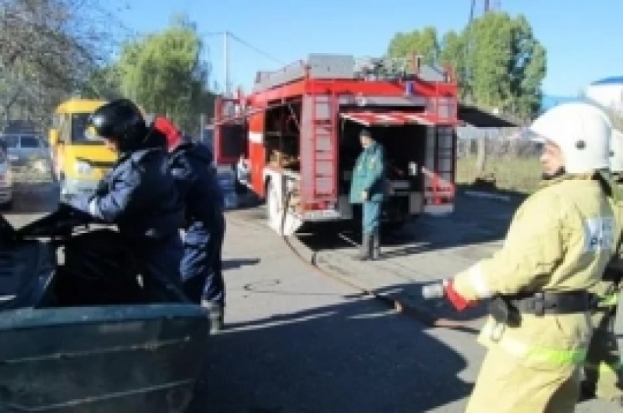 На улице Леона Поземского в Пскове легковушка попала в ДТП - 2017-05-24 06:45:00 - 1