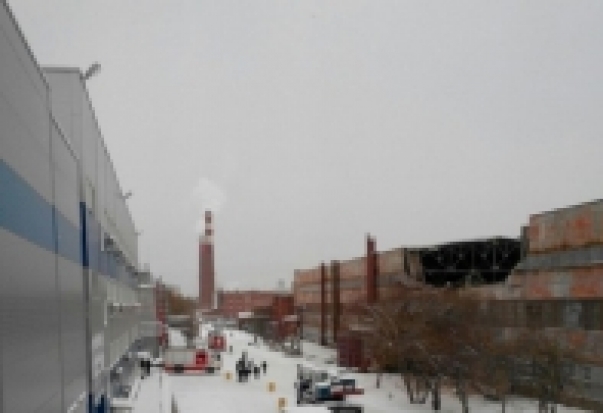 По факту обрушения перекрытий на промышленном предприятии в Екатеринбурге возбуждено уголовное дело - 2016-11-10 08:48:00 - 1