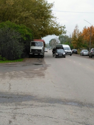 Возле великолукской тюрьмы «МАЗ» догнал «Опель» (ФОТО) - 2016-09-28 14:55:00 - 1