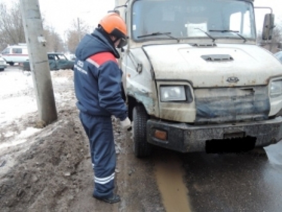 В деревне Крипецкое Псковского района в ДТП попал грузовик - 2017-01-26 18:01:00 - 1