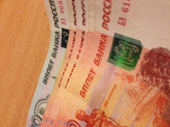 Жительница Пыталово, чтобы не быть в должниках, оплатила долг в 137 тысяч рублей - 2017-02-10 18:01:00 - 1