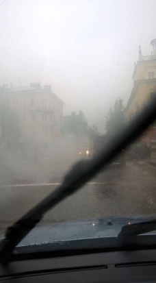 Фотофакт: поездка с дымовой завесой - 2016-05-18 22:34:00 - 1