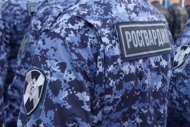 В Пскове росгвардейцы задержали мужчину, расплатившегося в магазине фальшивой купюрой - 2020-01-13 14:41:00 - 1