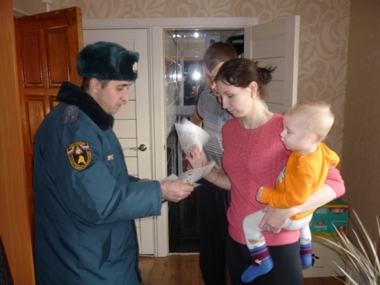 В Великих Луках проведен рейд в рамках профилактической операции «Отопительный сезон» (ФОТО) - 2017-11-17 06:35:00 - 1