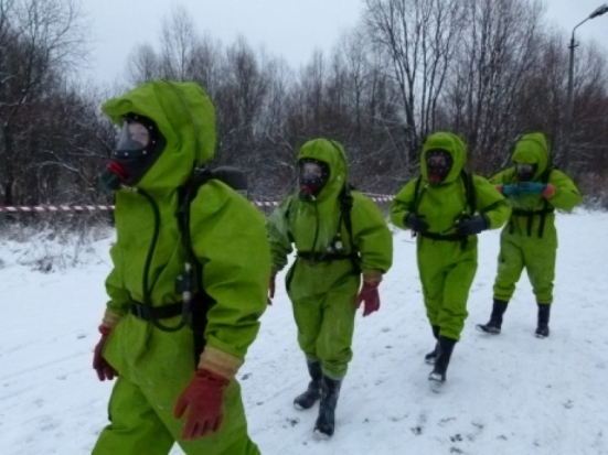 Спасатели МЧС России провели мероприятия по утилизации контейнеров с хлором - 2018-12-26 09:46:00 - 1