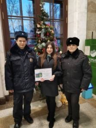 Около 500 жителей области проверили себя на долги - 2019-12-25 08:13:00 - 1