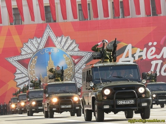 Экипировку «Ратник» и автомобили «Гусар» смогут увидеть великолучане 9 мая - 2016-05-06 15:07:00 - 1