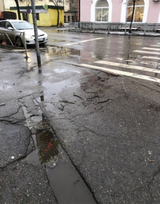 Пешеходы тоже люди, жители - властям Великих Лук о тротуарах (ФОТО) - 2019-12-30 09:30:00 - 1