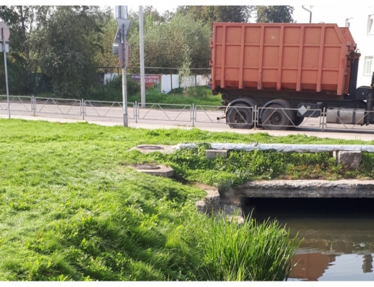 В Великих Луках обнаружен сброс горячей воды в реку – кто отвечать будет? - 2019-09-10 16:10:00 - 1